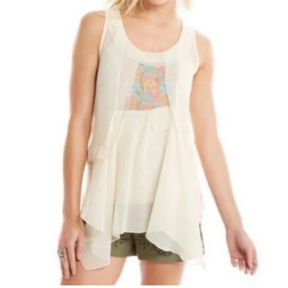 Matilda Jane Tops - Matilda Jane Palisades Sleeveless Blouse Tank Top Beige Size Medium